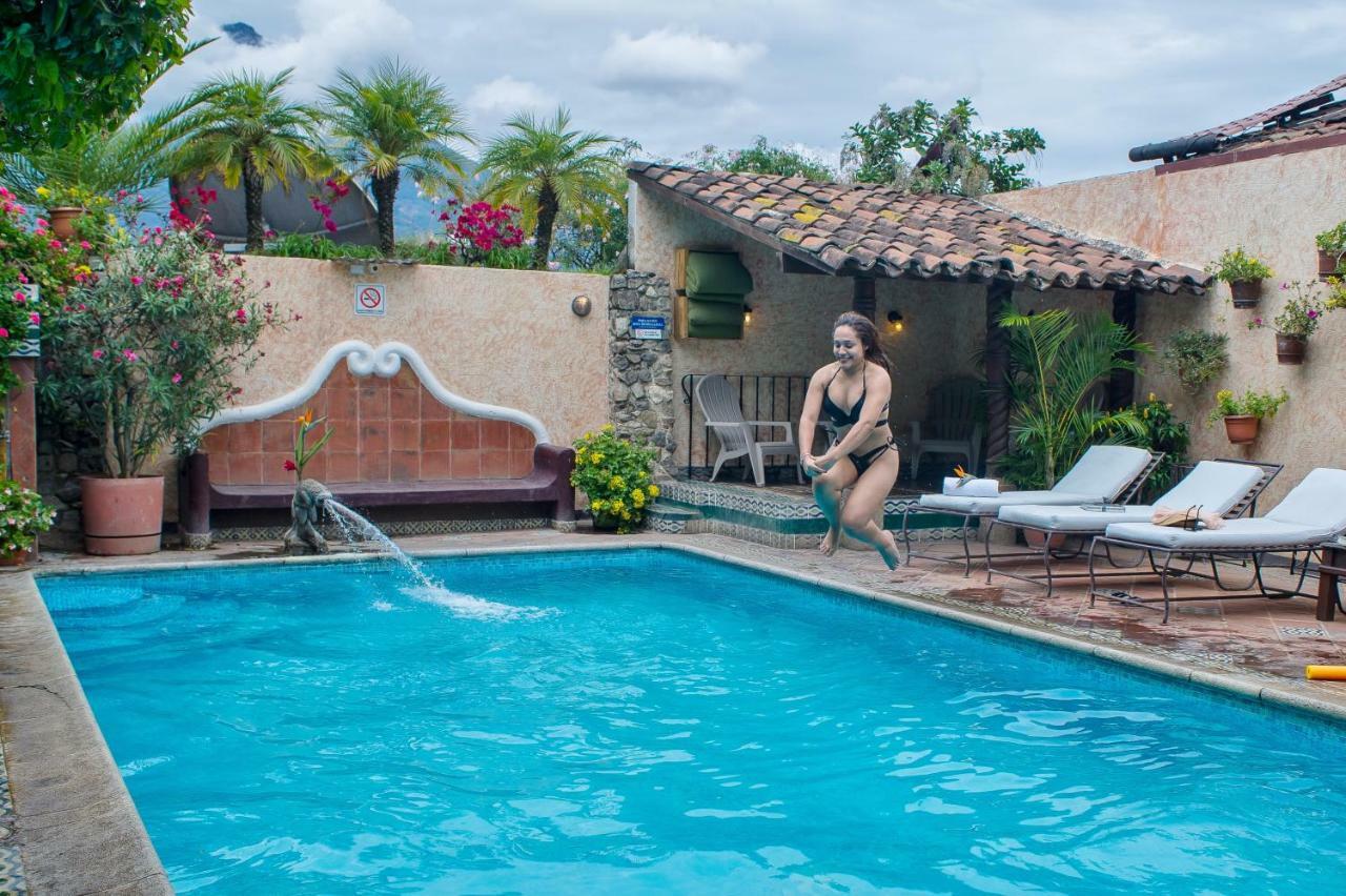 Hotel Casa Del Parque By Ahs アンティグア・グアテマラ エクステリア 写真
