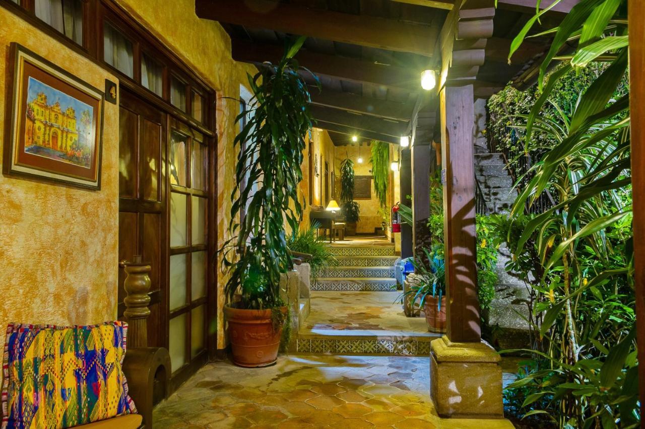 Hotel Casa Del Parque By Ahs アンティグア・グアテマラ エクステリア 写真