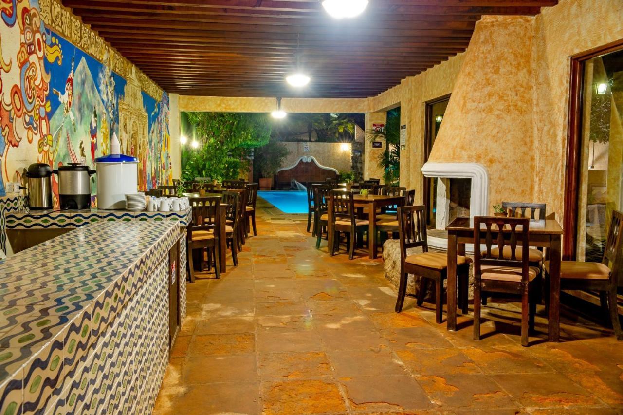 Hotel Casa Del Parque By Ahs アンティグア・グアテマラ エクステリア 写真